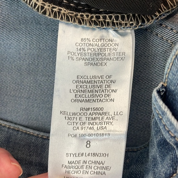 Wit & Wisdom | “Ab Solution” distressed denim Bermuda jean shorts Sz 8 - Picture 7 of 9